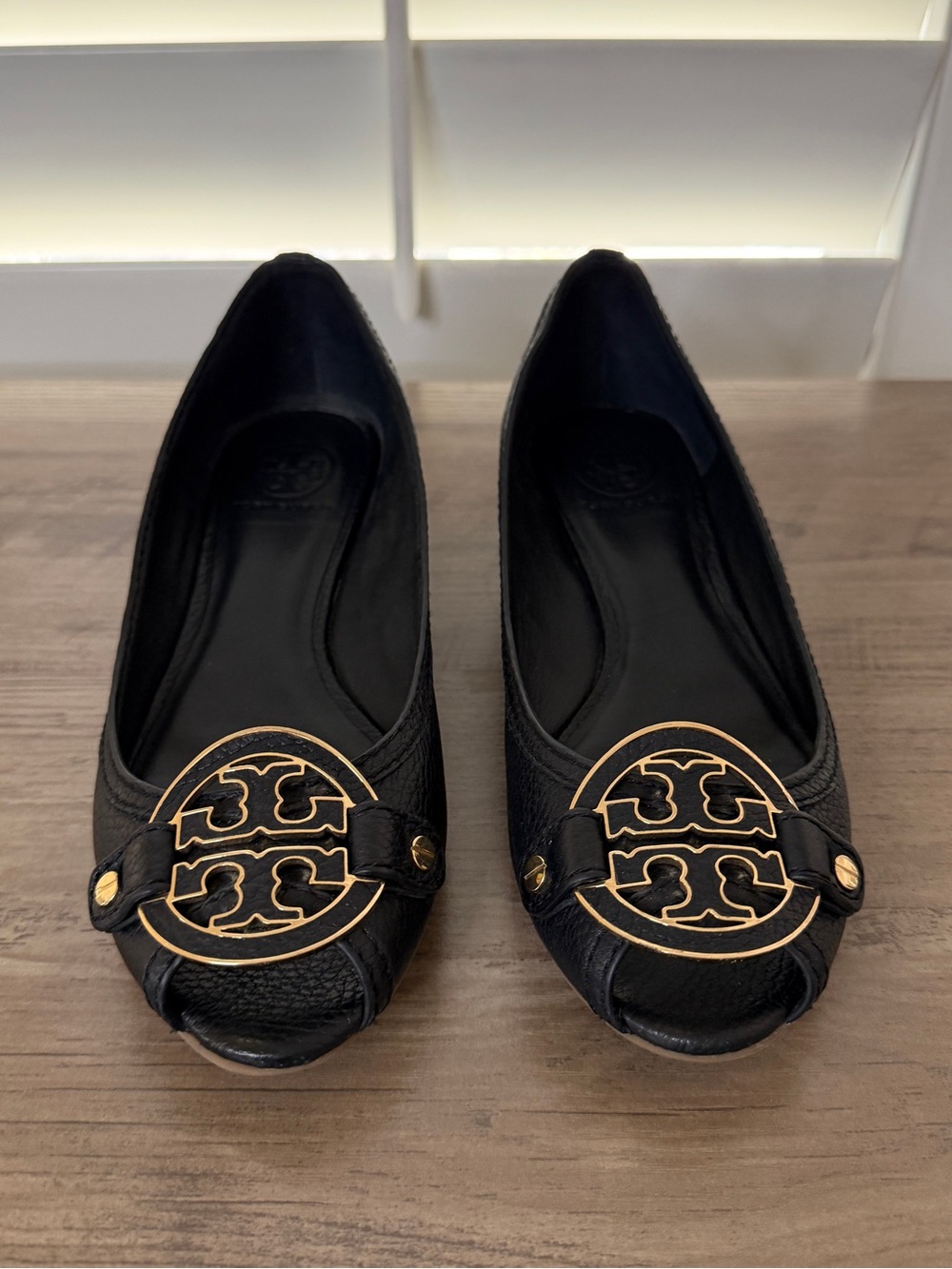 Tory Burch Women's Black Tumbled Leather Open-Toe Wedge | Size 9